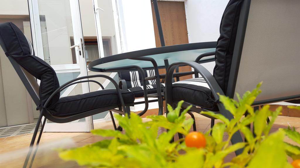 Hostal Puerta Carmona Seville Ngoại thất bức ảnh